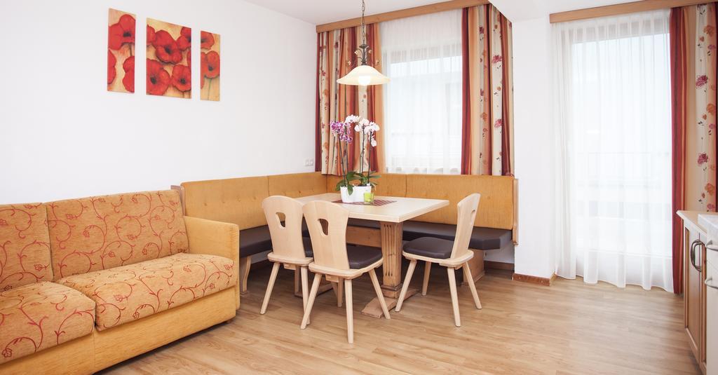 Davo Lais Apartment อิสชเกิล ภายนอก รูปภาพ