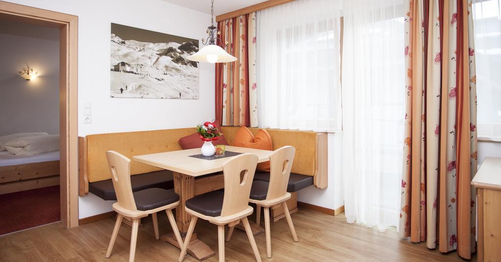 Davo Lais Apartment อิสชเกิล ภายนอก รูปภาพ