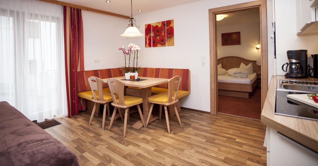 Davo Lais Apartment อิสชเกิล ภายนอก รูปภาพ